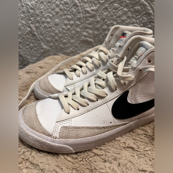 Nike Blazer Mid youth size 6.5 shoes - Picture 6 of 14